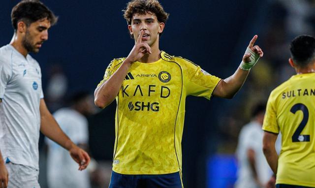 岁天才踢疯, 分钟, 他让C罗黯 岁天才踢疯, 分钟, 他让C罗黯