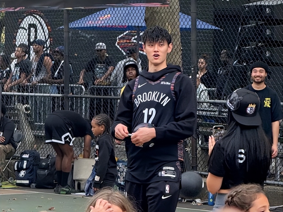 强化字母哥, 兄弟 强化字母哥, 兄弟