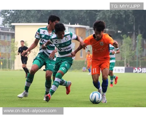 2019年桑托斯拉古纳与克雷塔罗精彩对决回顾与分析